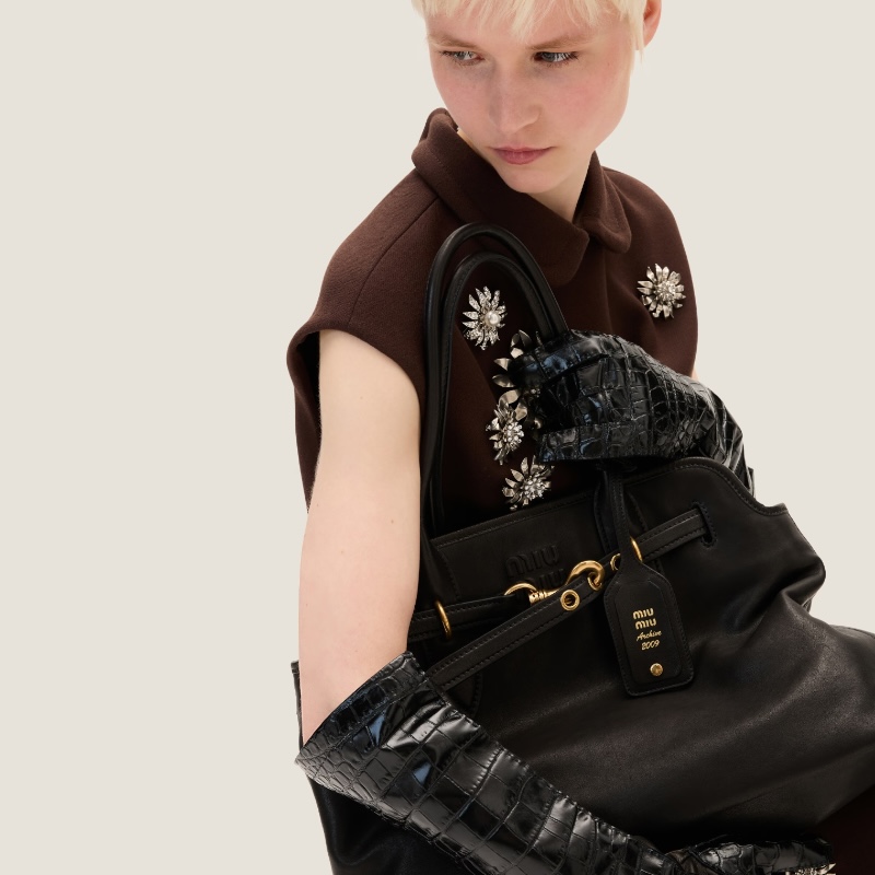 Чёрная кожаная сумка-тоут Aventure