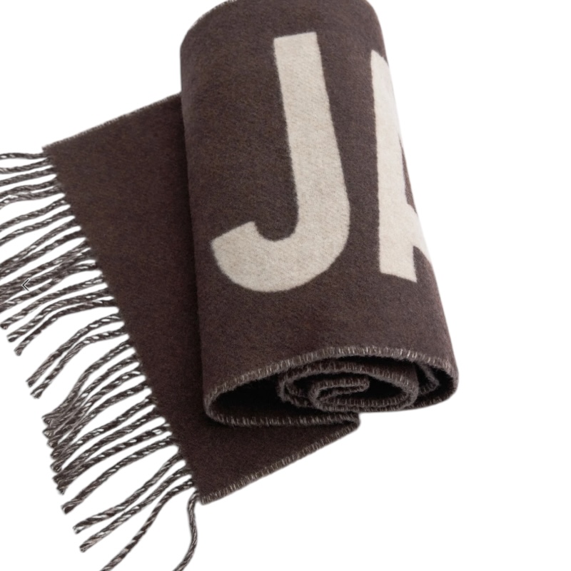 Коричневый шарф с бахромой и логотипом