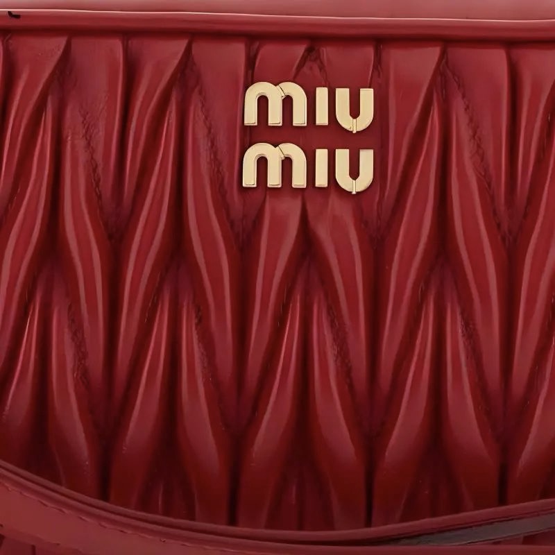 Красный клатч Metelasse Nappa