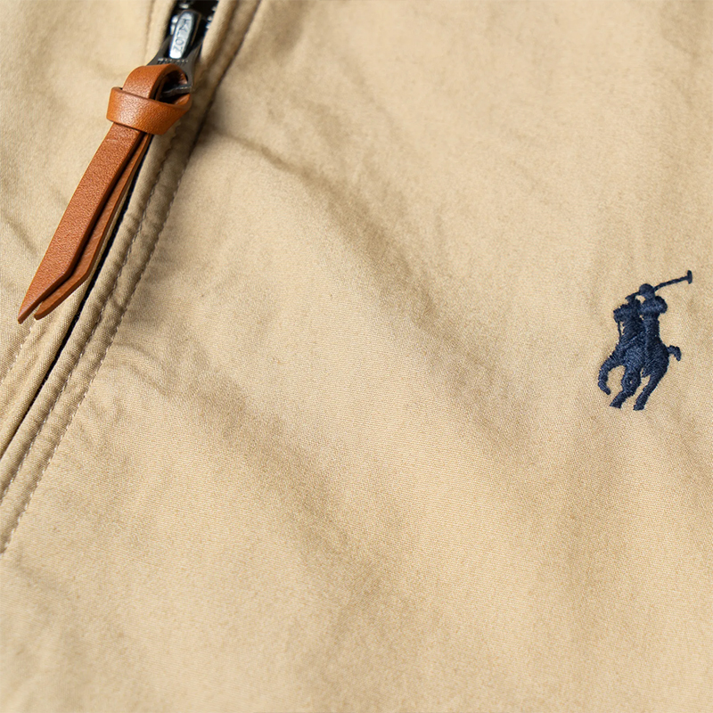 Мужская бежевая куртка на молнии