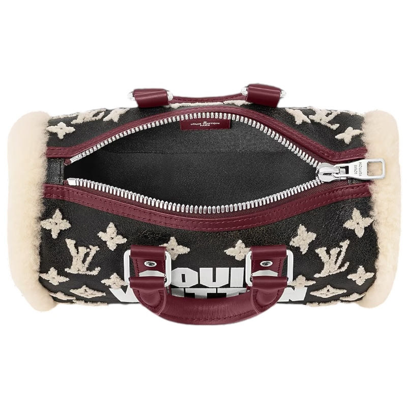 Сумка Keepall 25 с плечевым ремнём с логотипом и отделкой из овчины