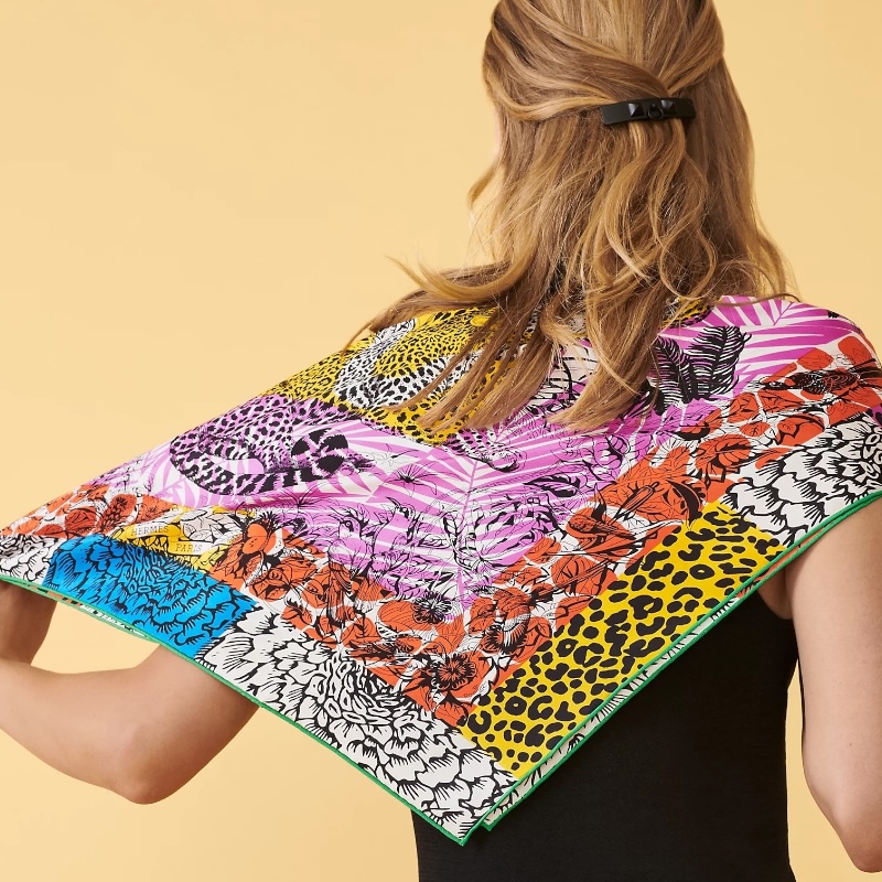 Шёлковый платок с принтом Jungle Love 70