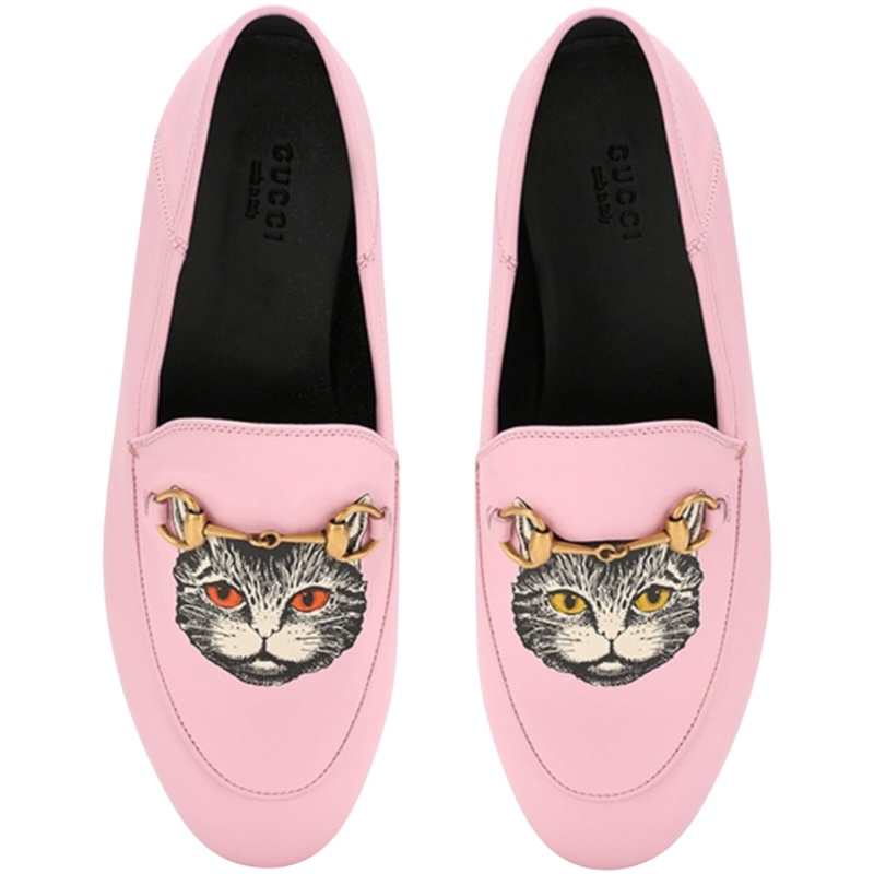 Розовые лоферы с принтом кошек