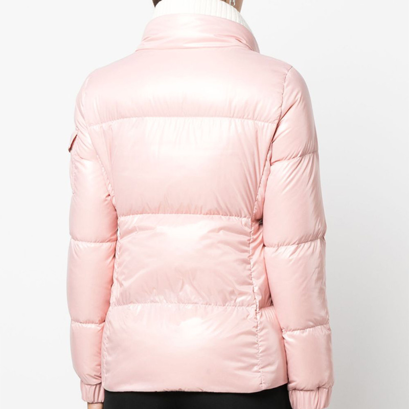 Светло-розовая куртка-пуховик Vistule