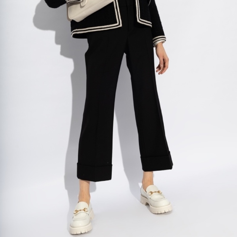 Белые лоферы Horsebit с пчелой на заднике