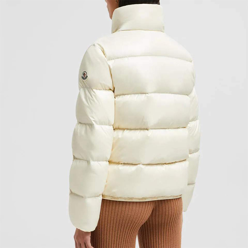 Кремовая куртка-пуховик Abbadia