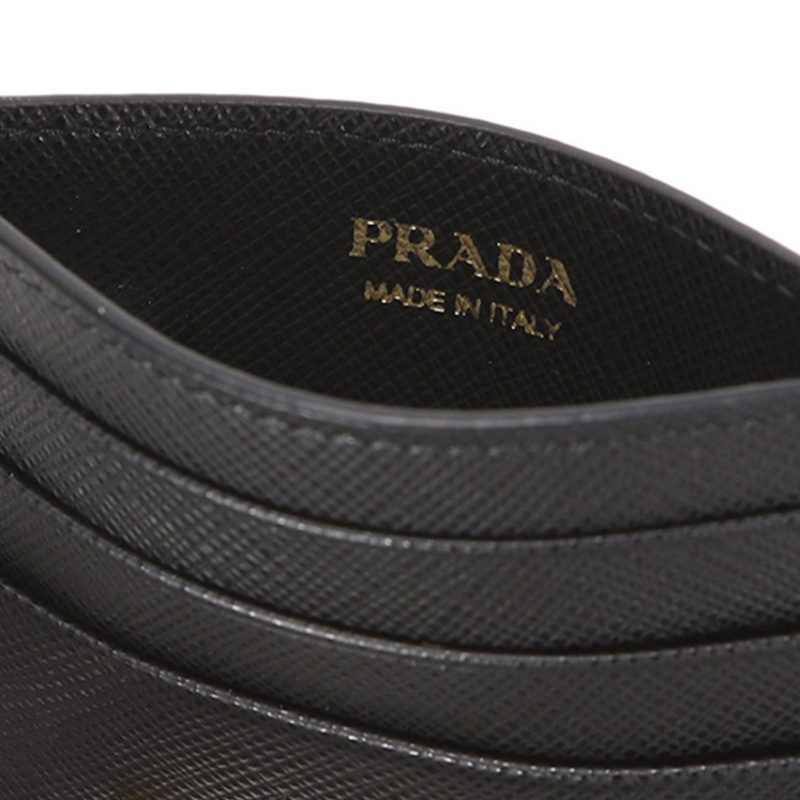 Чёрный кожаный картхолдер