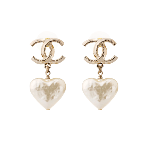 CHANEL Серьги с жемчужными сердцами и логотипом 