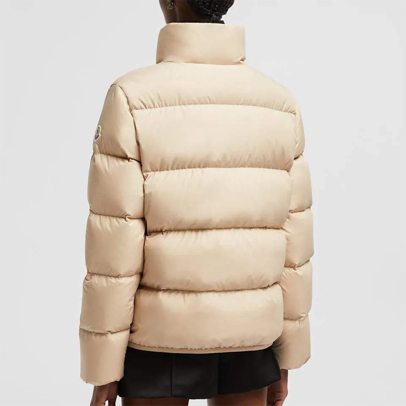 Бежевая куртка-пуховик Abbadia