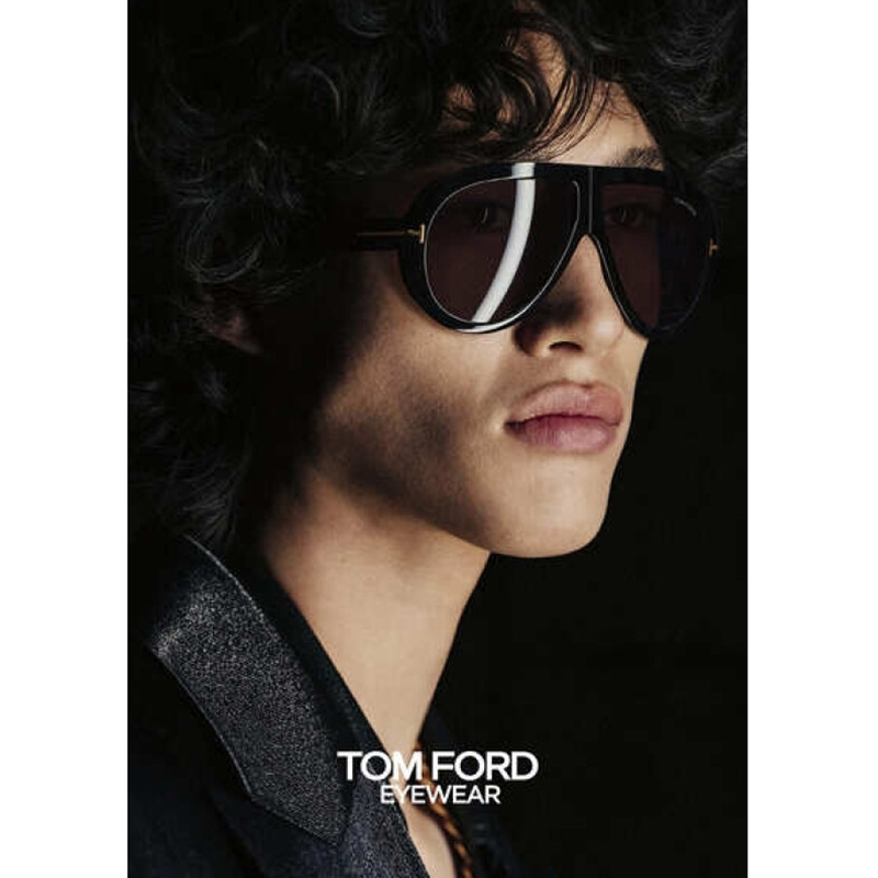 Солнцезащитные очки в форме авиатор чёрные