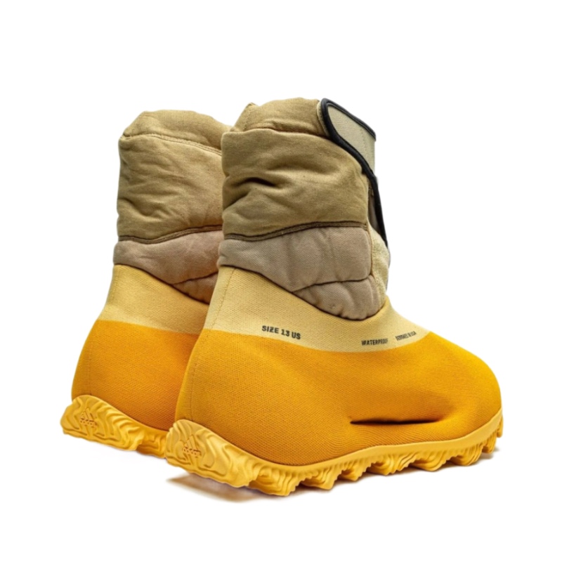 Ботинки  Yeezy Knit RNR Sulfur