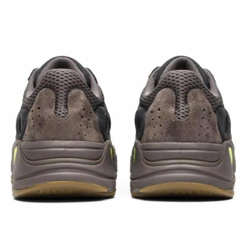Кроссовки Yeezy boost 700 Mauve