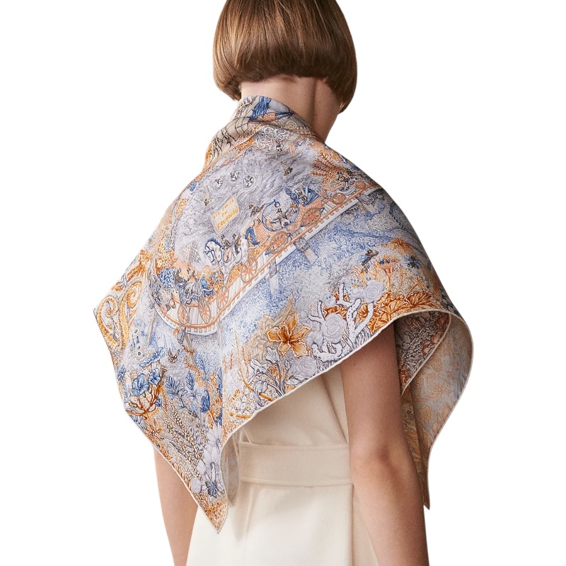 Шёлковый платок Les Folies du Faubourg 90 бежевый