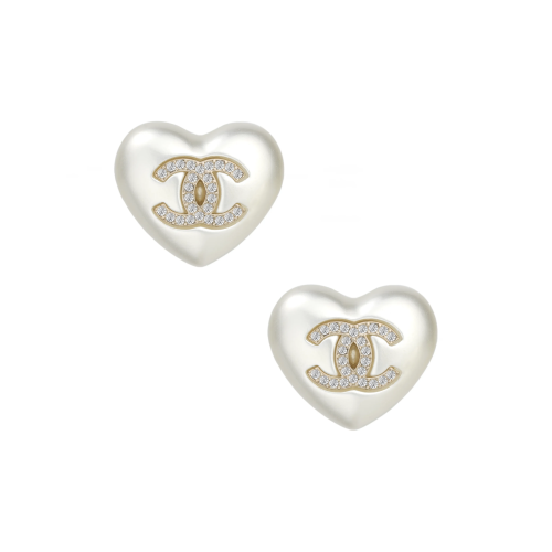 CHANEL Серьги-гвоздики виде жемчужных сердец с логотипом