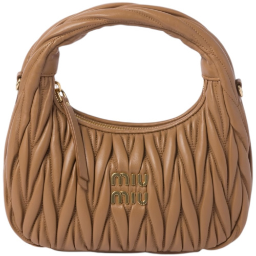 Карамельная сумка-хобо Wander из кожи matelassé nappa