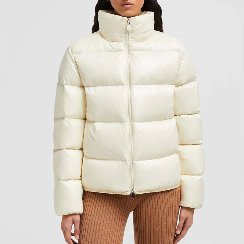 Кремовая куртка-пуховик Abbadia