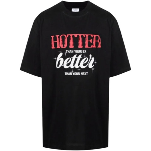 Чёрная футболка с надписью «Hotter Than Your Ex, Better Than Your Next»