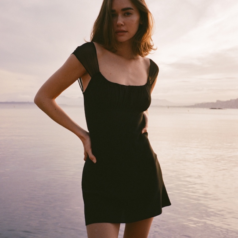 Чёрное шёлковое платье-мини The Léa in Black