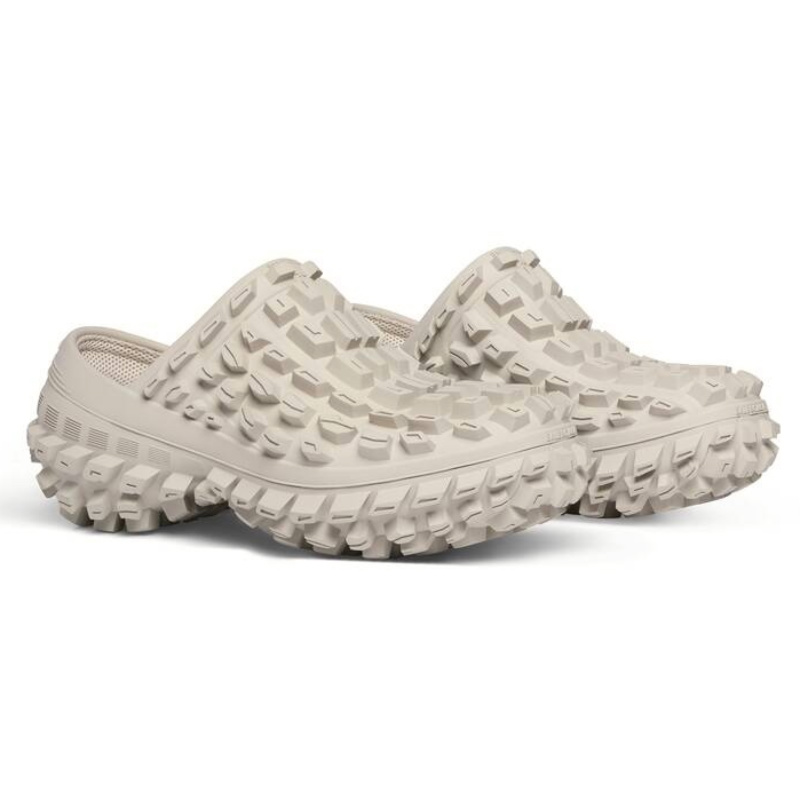 Мужские серые шлепанцы с пупырчатой подошвой defender