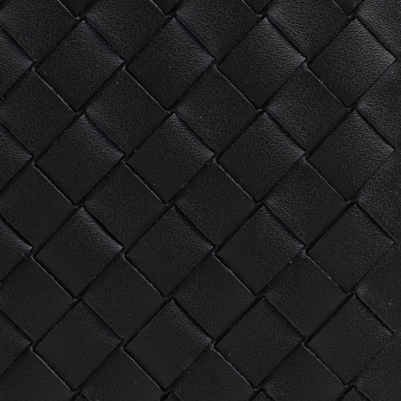 Чёрный бумажник из переплетённой кожи